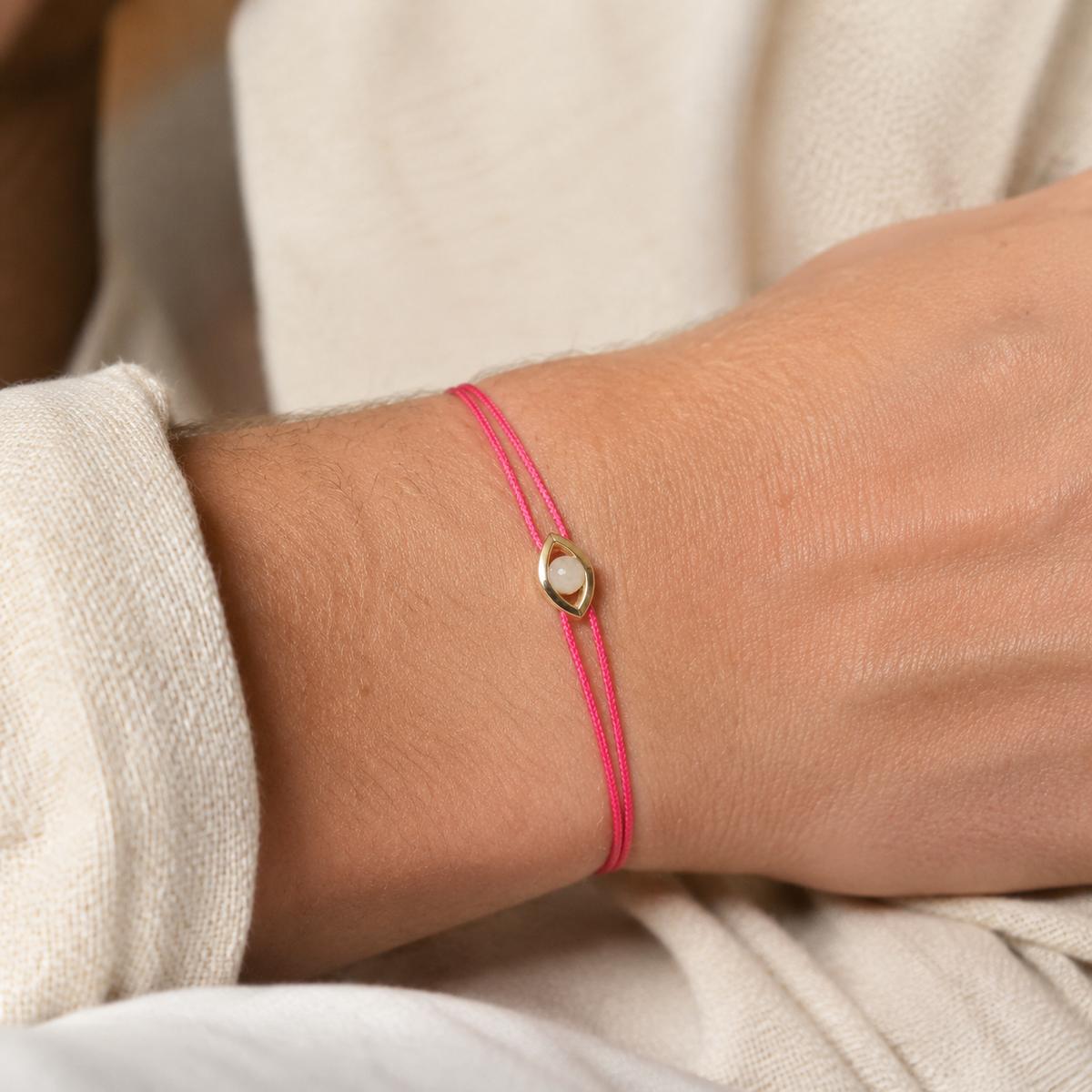 Bracelet cordon Pierre de lune & or jaune 375/1000 – Passion Diamant Platine
