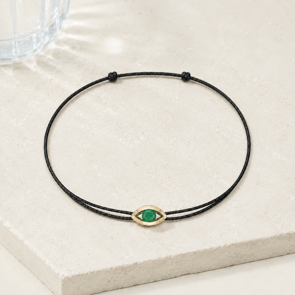 Bracelet cordon Émeraude & or jaune 375/1000 – Passion Diamant Platine