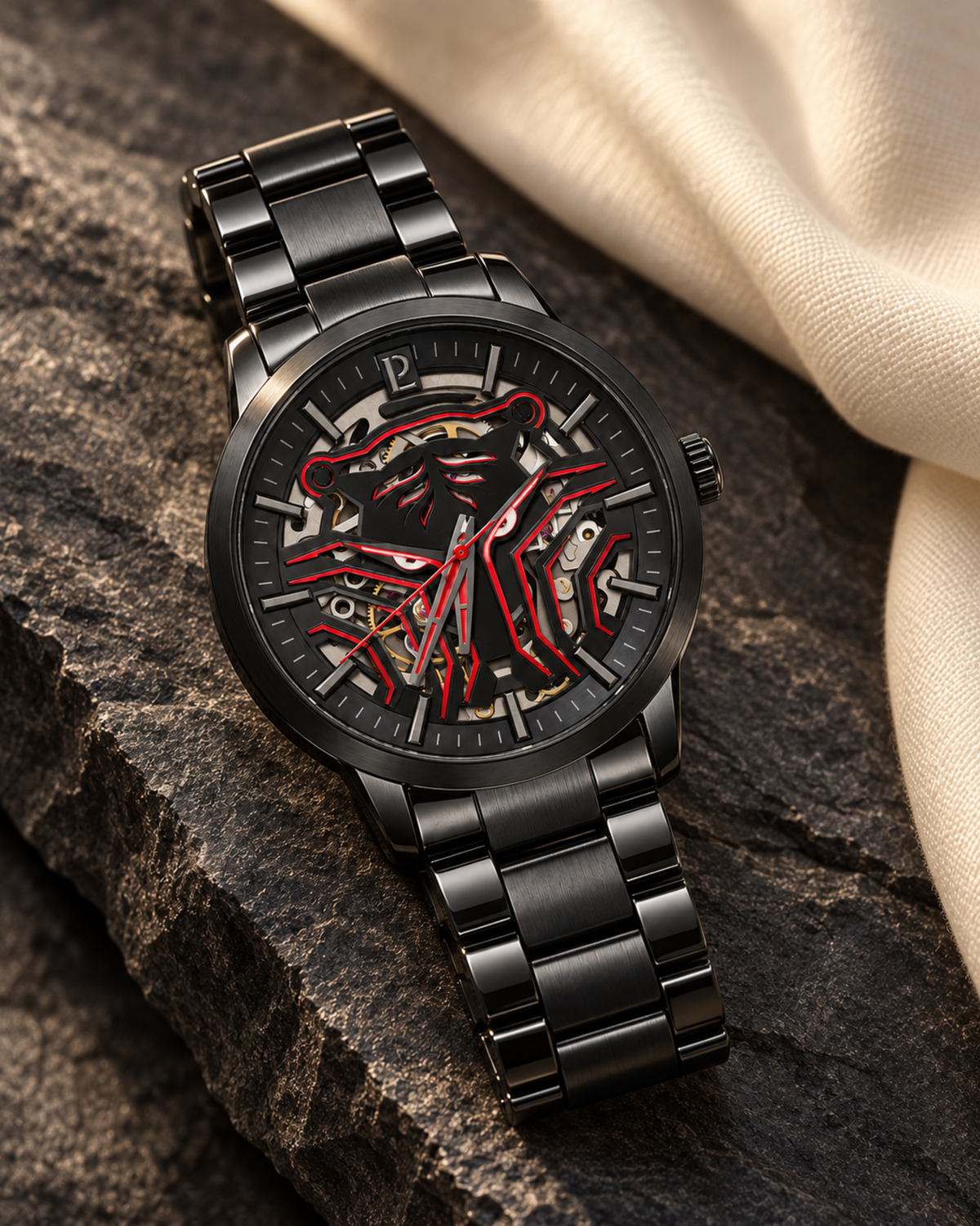 Montre automatique Pierre Lannier Sherkhan 310G439 en ambiance