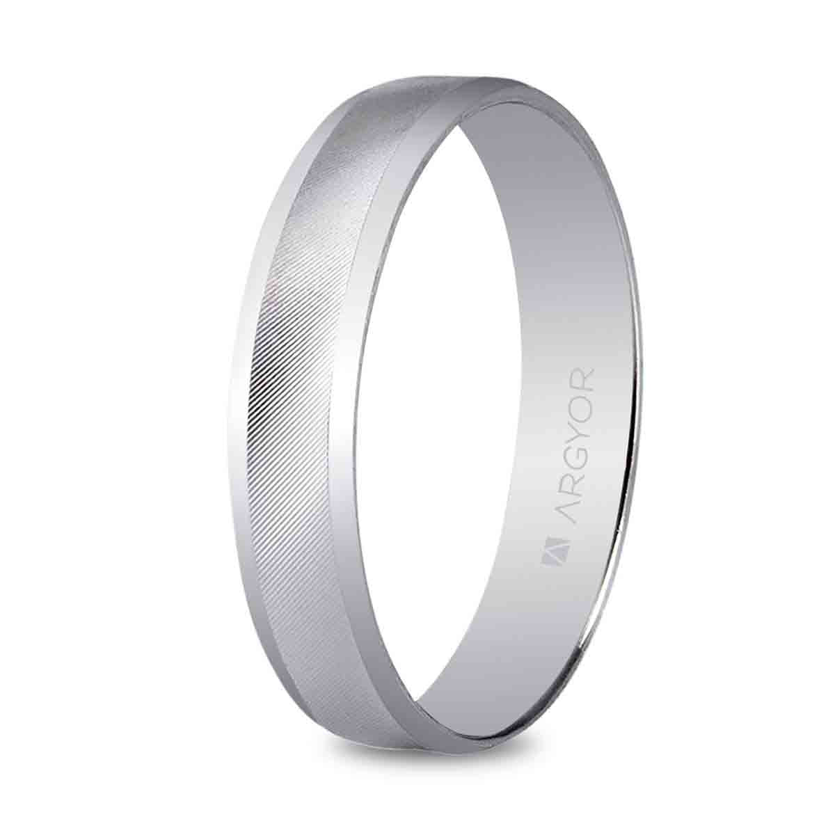 Alliance en or blanc 375 centre brossé et bords brillants