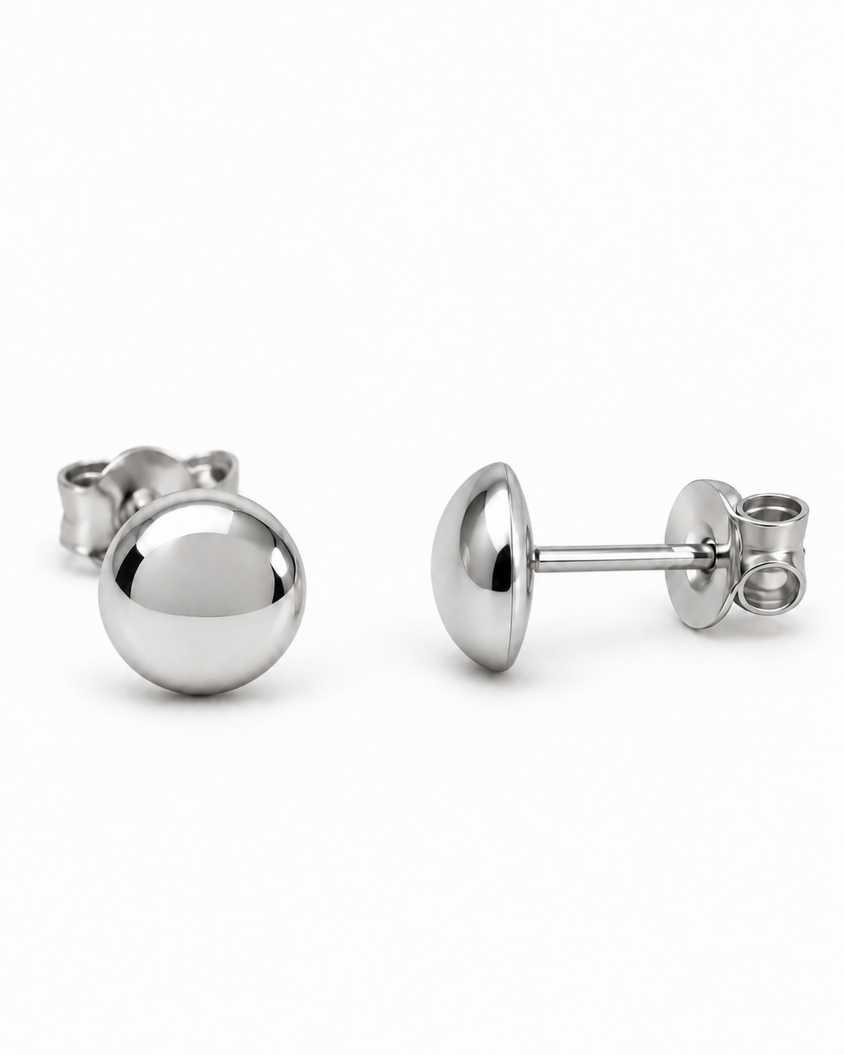 Boucles d’oreilles puces rondes bombées en argent — vue produit