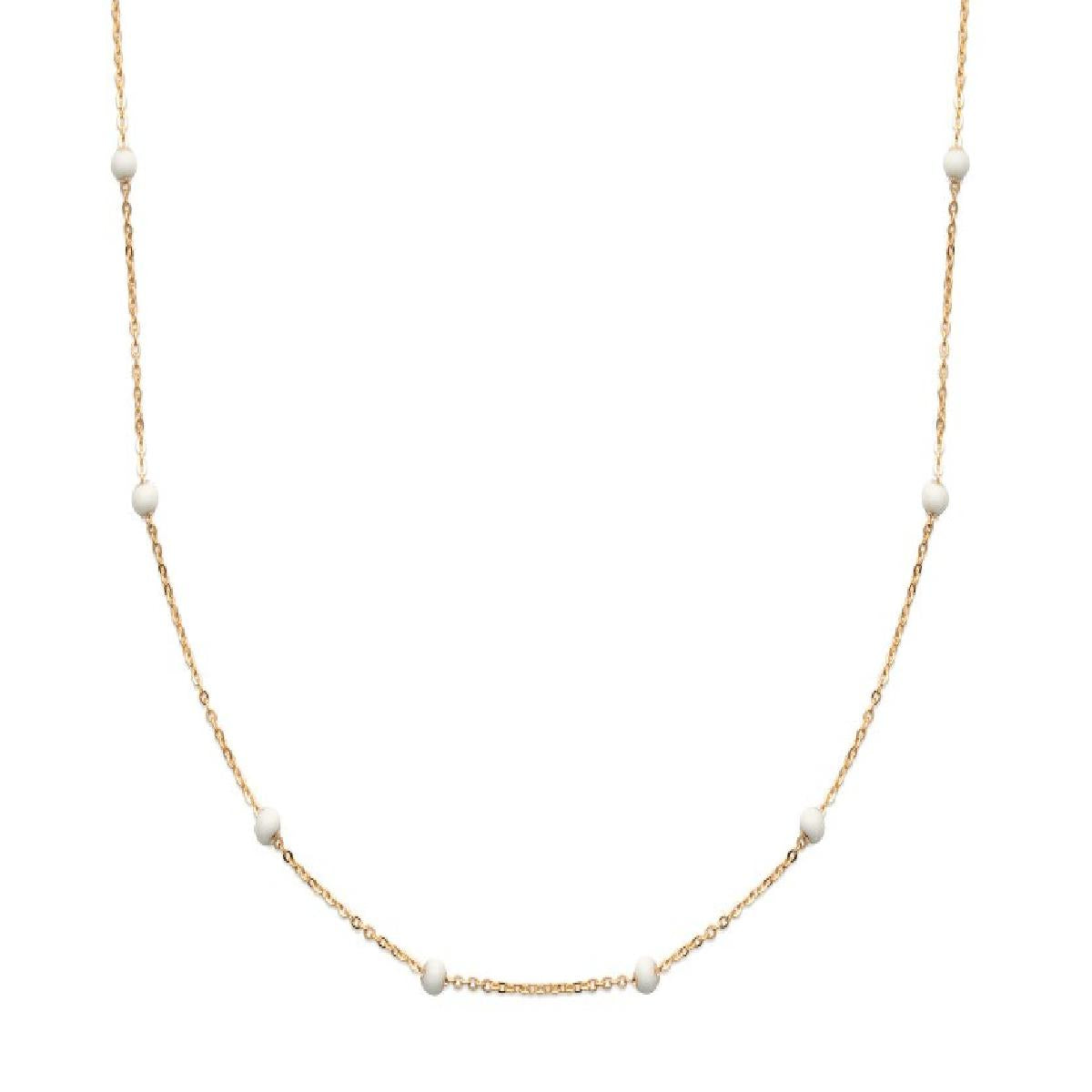 Collier ALOÏZE orné de treize boules en émail blanc – Plaqué or 3 microns, longueur 38 cm avec maille forçat et fermoir mousqueton
