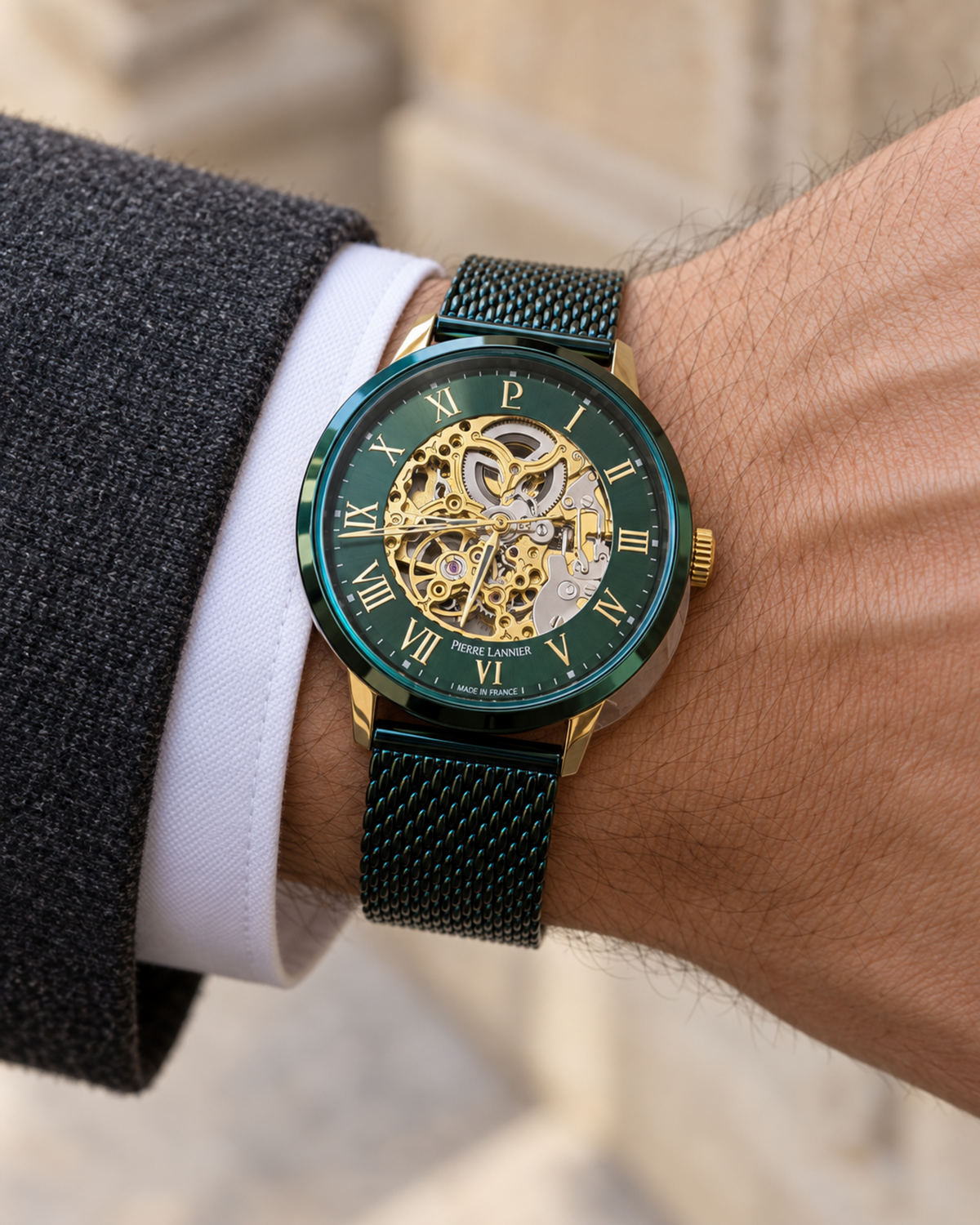 Montre automatique Pierre Lannier 318B279 portée au poignet