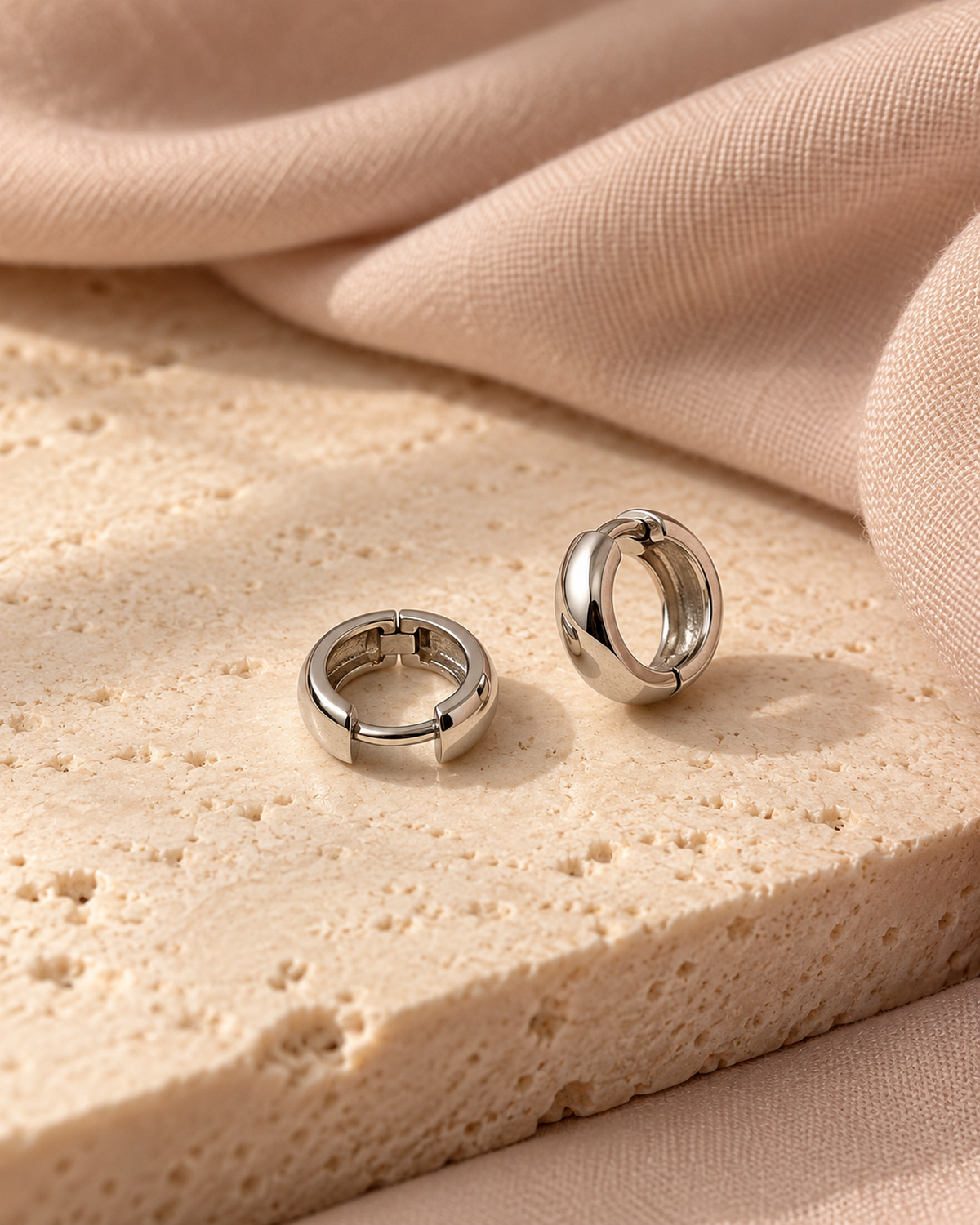 Créoles épaisses argent ACRE341 — ambiance