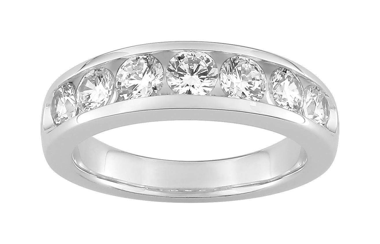 Alliance or blanc 750/1000 et  7 diamants de synthèse F-VS pour un total de 1.55 carats