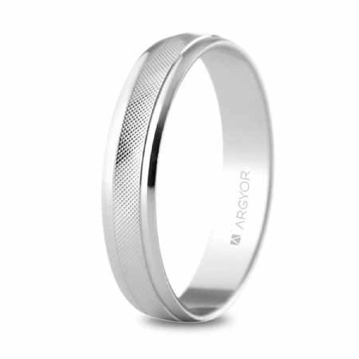 Alliances à Motifs Filigrane Croisés Gravés, Géométriques et Finitions Satinées – Or 18 Carats