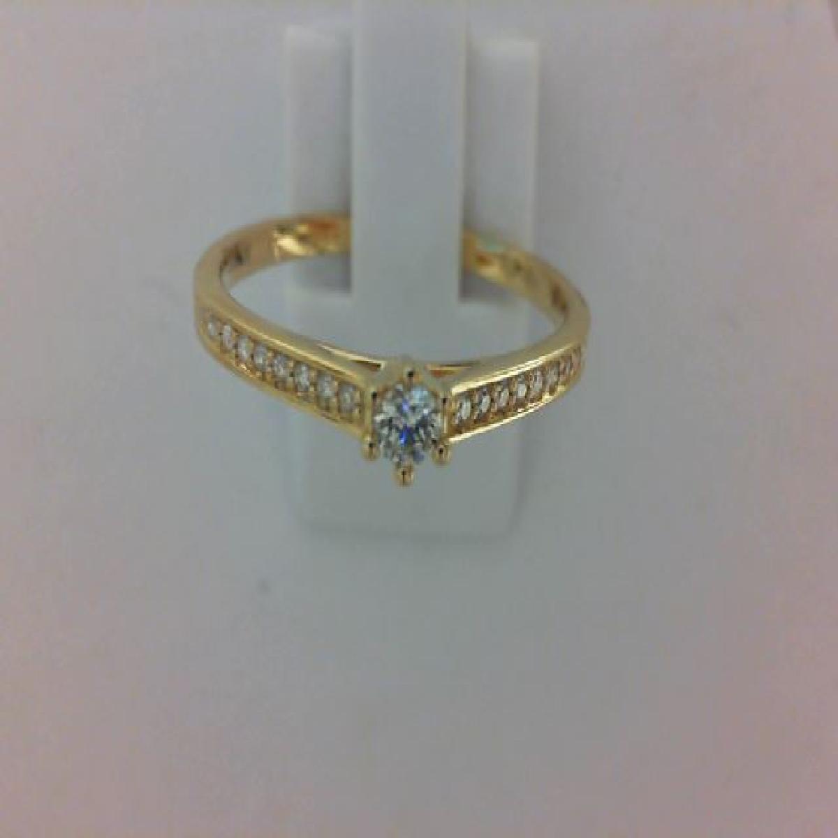 Solitaire Diamant Brillant Taille 0,90 Carat Couleur G Clarté VVS2 Certifié GIA – Or 18 Carats