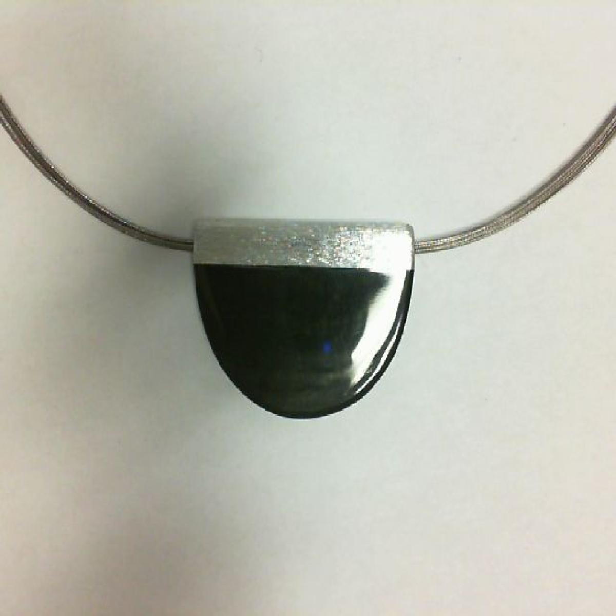 Colliers Simples Modèle Divers Matières Variées Selon Collection ALOÏZE Joaillerie Française