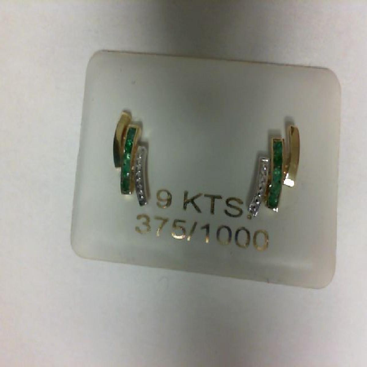 Boucles D'Oreilles AU375 – Or Jaune 9 Carats – Émeraude Centrale Avec Sertissage